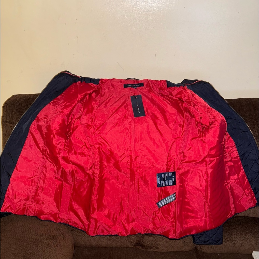 Tommy Hilfiger Navy and Red Quilted Jacket - Picture 9 of 10